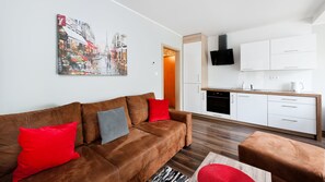 Apartment (3 C) | 1 bedroom, laptop workspace, iron/ironing board, bed sheets