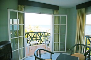 Porch - ELE La Perla (Motril)