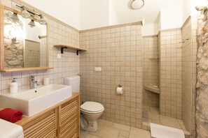 Villa, Private Pool | Bathroom | Shower, free toiletries, towels - Villa Nadia (Dobrinj)