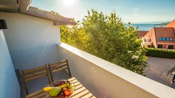 Apartment, 2 Bedrooms, Balcony | Balcony