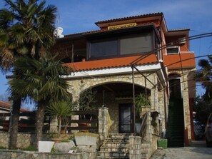 Fachada de la propiedad