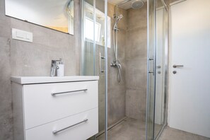 Apartment, 2 Bedrooms, Balcony | Bathroom | Shower, free toiletries, towels - Apartments Sunset (Omisalj)