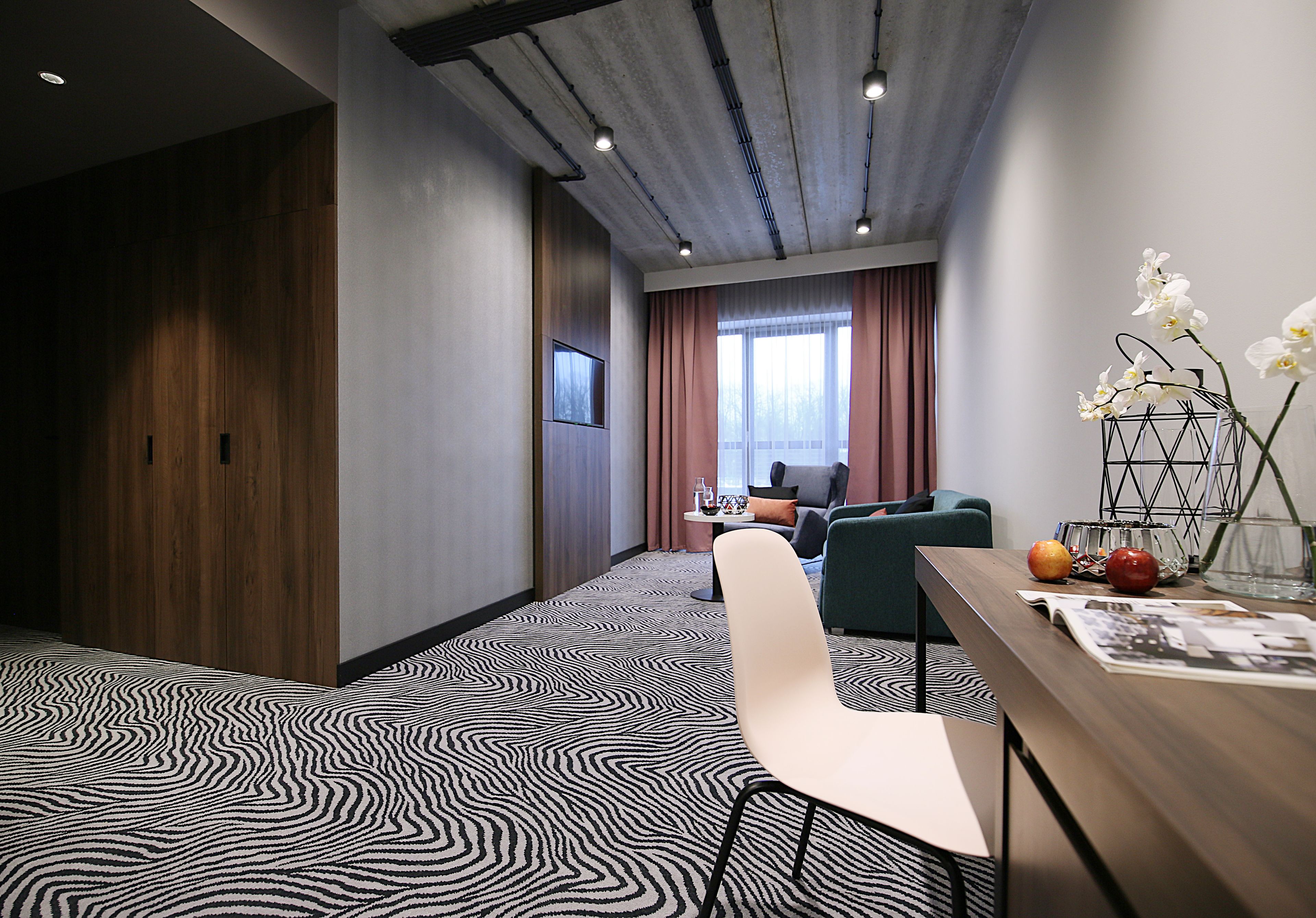 deluxe apartment | individually furnished, blackout curtains, free wifi, bed sheets