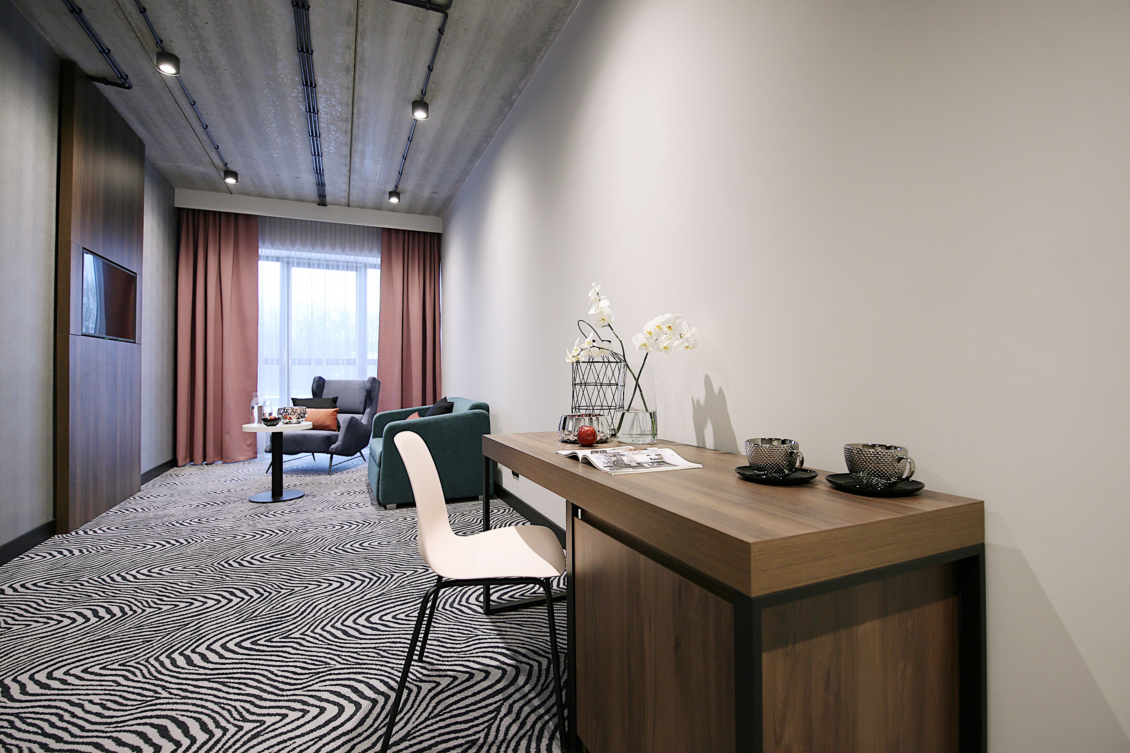 deluxe apartment | individually furnished, blackout curtains, free wifi, bed sheets