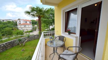 Appartement, 1 chambre | Balcon