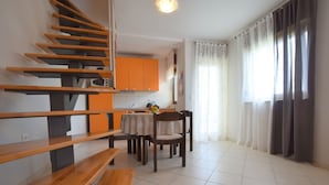 Classic Apartment, 1 Bedroom | Living room | Flat-screen TV - Apartments Olgica (Malinska-Dubasnica)