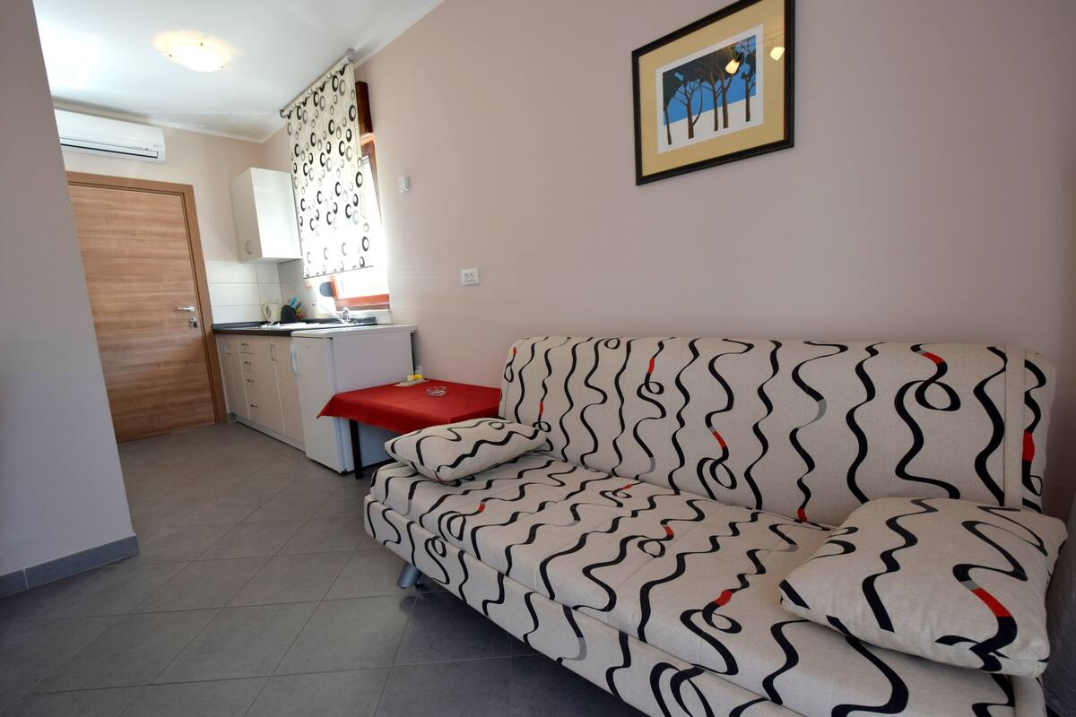 Monolocale Basic | Culle/letti per bambini (a pagamento), Wi-Fi gratuito, lenzuola