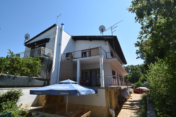 Khuôn viên nơi lưu trú