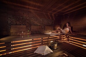 Sauna, hot tub, steam room, body treatments, sports massages, facials - Berglandhotel Untertheimerhof (Villandro)