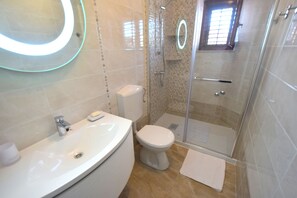 Apartment, 2 Bedrooms | Bathroom - Apartments Prendivoj (Malinska-Dubasnica)