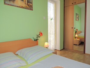 Comfort-Apartment | 4 Schlafzimmer, Schreibtisch, kostenloses WLAN, Bettwäsche