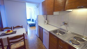 Appartement, 1 chambre, balcon | Cuisine privée