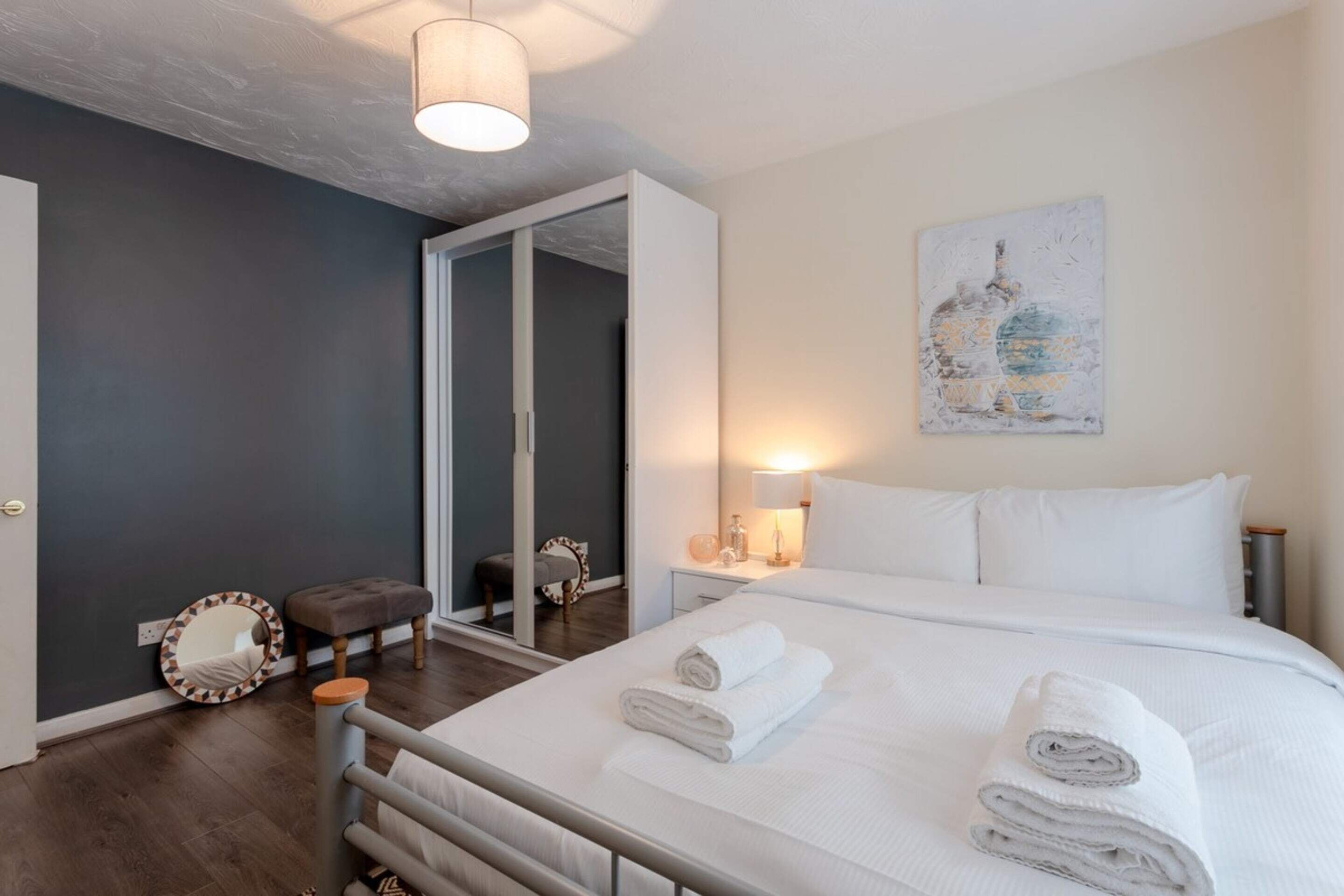 House (4 Bedrooms) | 4 bedrooms, premium bedding, laptop workspace, iron/ironing board