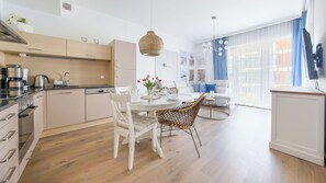 Apartment (311) | Living area | Flat-screen TV
