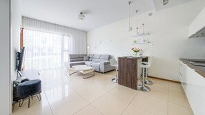 Appartement, niet-roken (736) | Woonruimte | Flatscreentelevisie