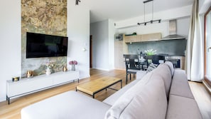 Apartment (107) | Living area | Flat-screen TV