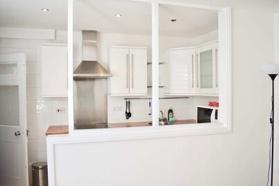 Trendy Studio Flat in Kemptown Village