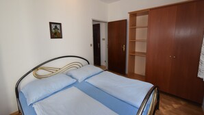 Unclassified image, 3 of 28, button - Apartments Frane (Malinska-Dubasnica)