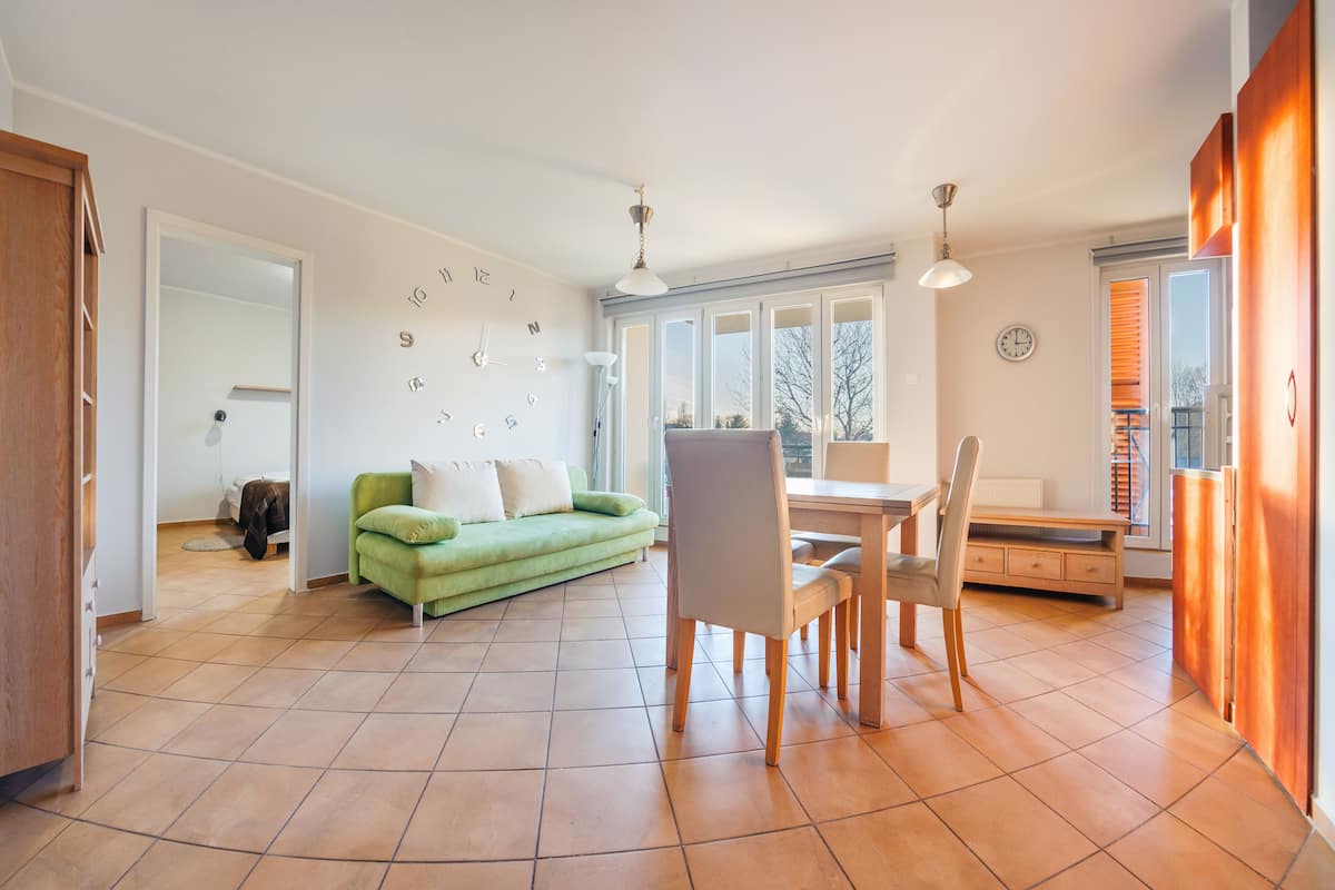 1 habitación, decoración personalizada y muebles diferentes