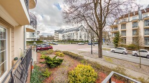 Studio (5 - ul. Cieszkowskiego 6 - no parking) | Terrace/patio