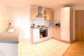 Apartment (2 Bedrooms) | Private kitchen