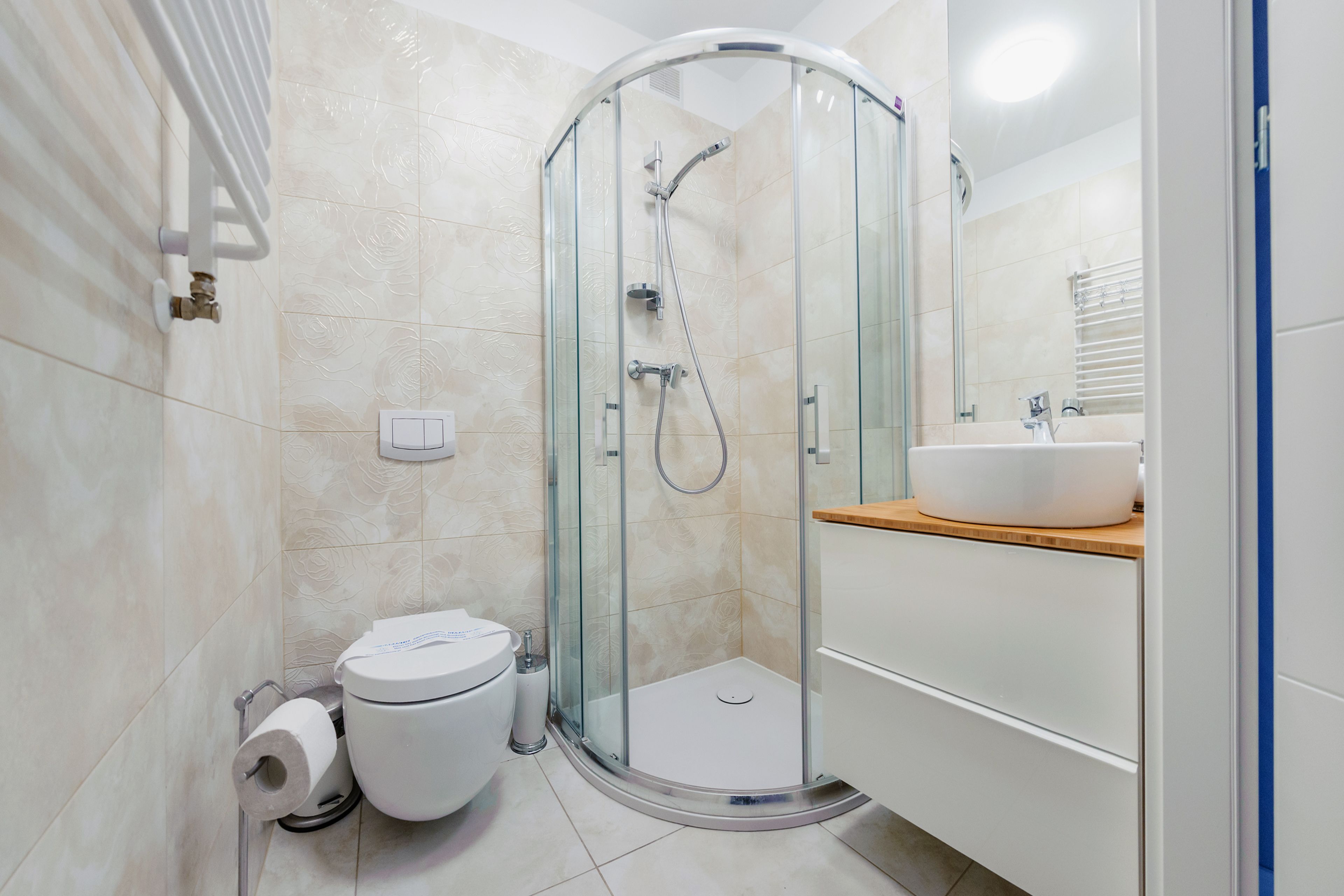 Apartamento (3 ul. Zdrojowa 22) | Baño | Ducha y toallas