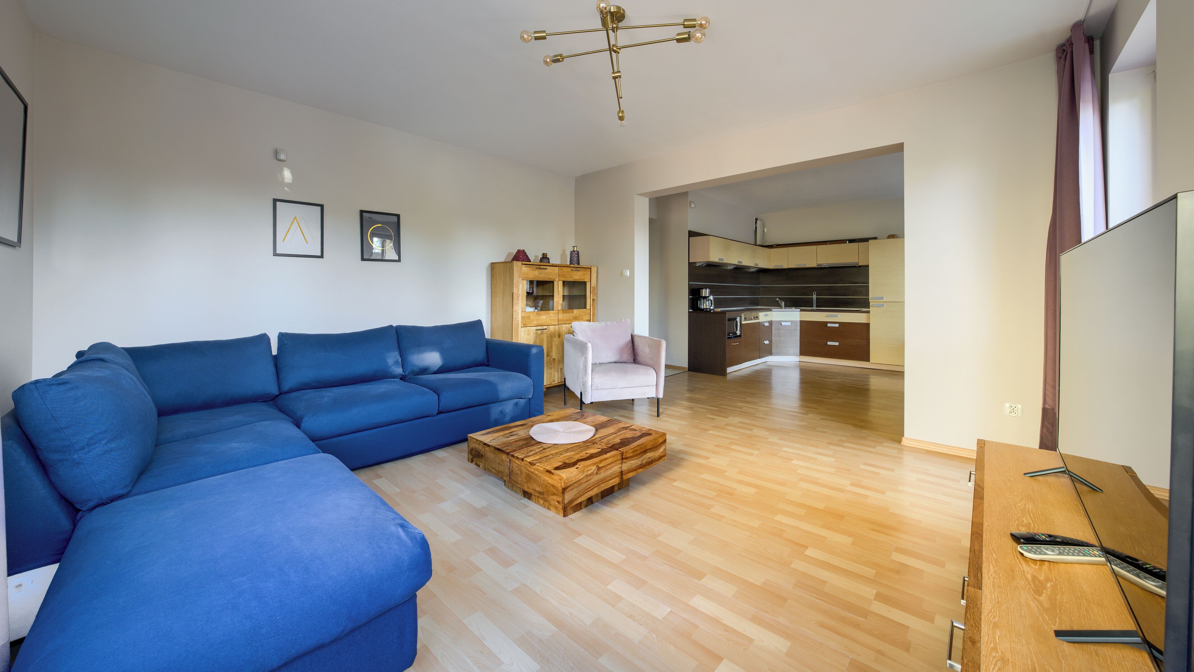 Televisión de pantalla plana