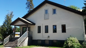 Entrée de l’hébergement