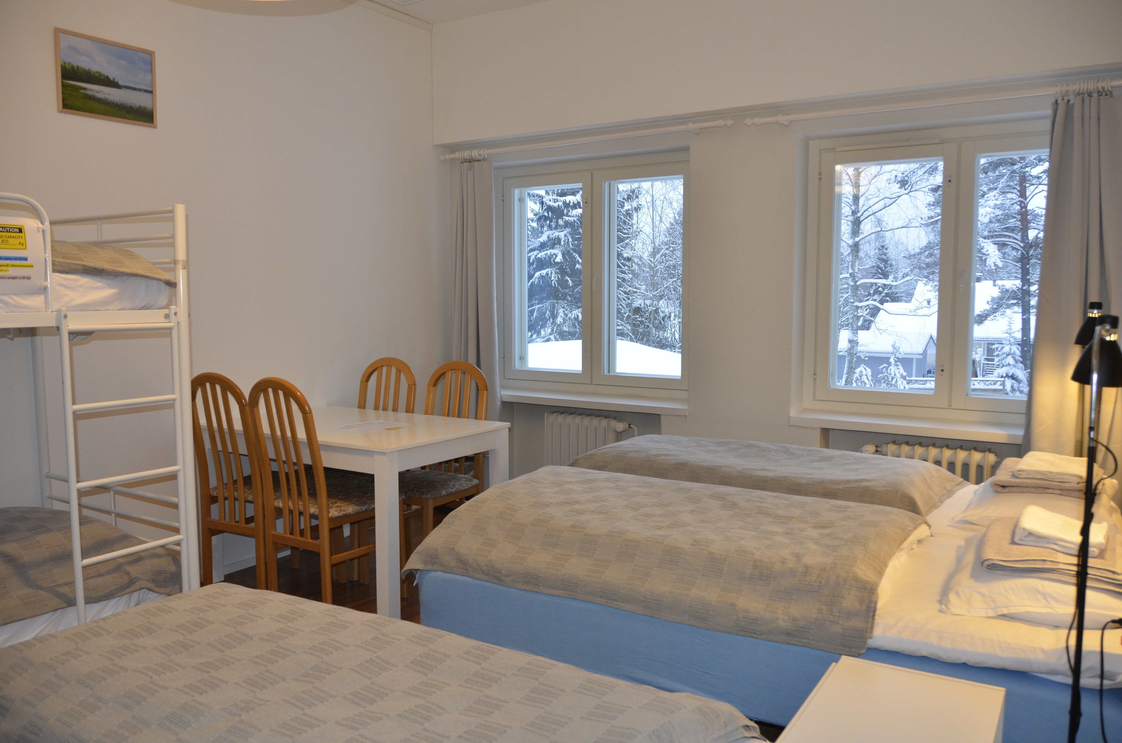 Chambre Quadruple Standard, salle de bains commune | Rideaux occultants, chambres insonorisées, Wi-Fi gratuit, draps fournis