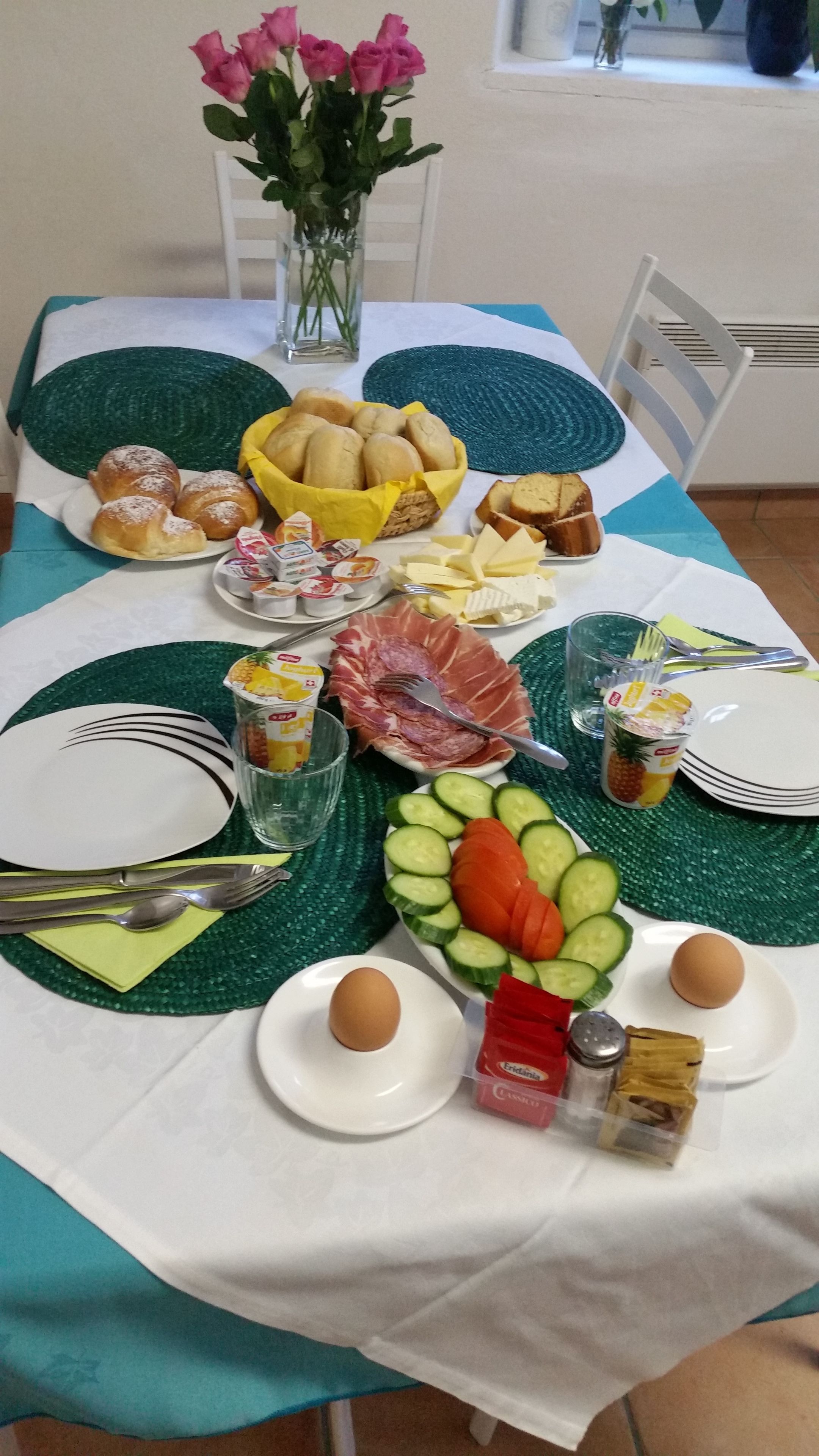 free daily continental breakfast