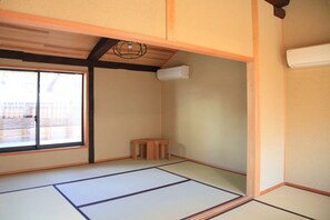 Private Vacation Home | 1 bedroom, free WiFi, bed sheets - Temari Hotel Yukikai (Kurashiki)