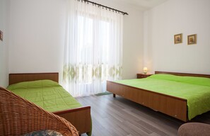 Apartment, 5 Bedrooms | Living area | TV