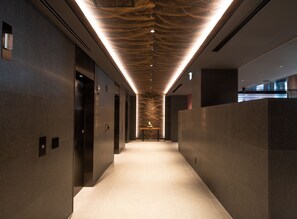 Hallway - JR WEST GROUP VIA INN PRIME KYOTOEKI HACHIJOGUCHI (Kyoto)