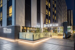 Property entrance - JR WEST GROUP VIA INN PRIME KYOTOEKI HACHIJOGUCHI (Kyoto)