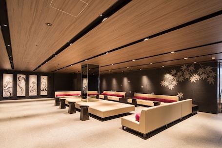Lobby sitting area. JR WEST GROUP VIA INN PRIME KYOTOEKI HACHIJOGUCHI