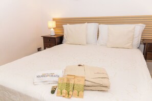 Chambre Quadruple Standard, salle de bains privée, vue jardin