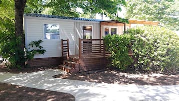2 chambres, lits bébé (gratuits), Wi-Fi gratuit, draps fournis