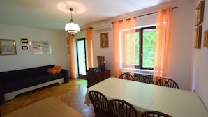 Living area - House Nikola (Malinska-Dubasnica)