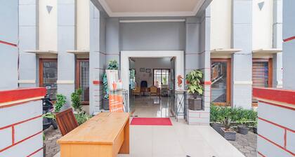 RedDoorz near Jatinangor Town Square