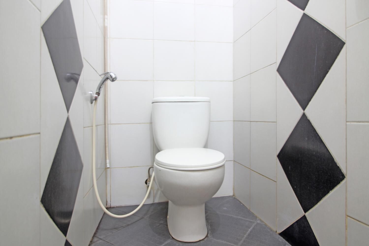 Photo - RedDoorz near Terminal Condong Catur