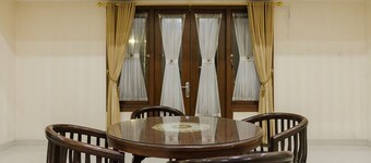 RedDoorz Plus near RS PMI Bogor