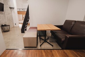 Estudi en suite Deluxe | Wifi gratuïta i roba de llit 