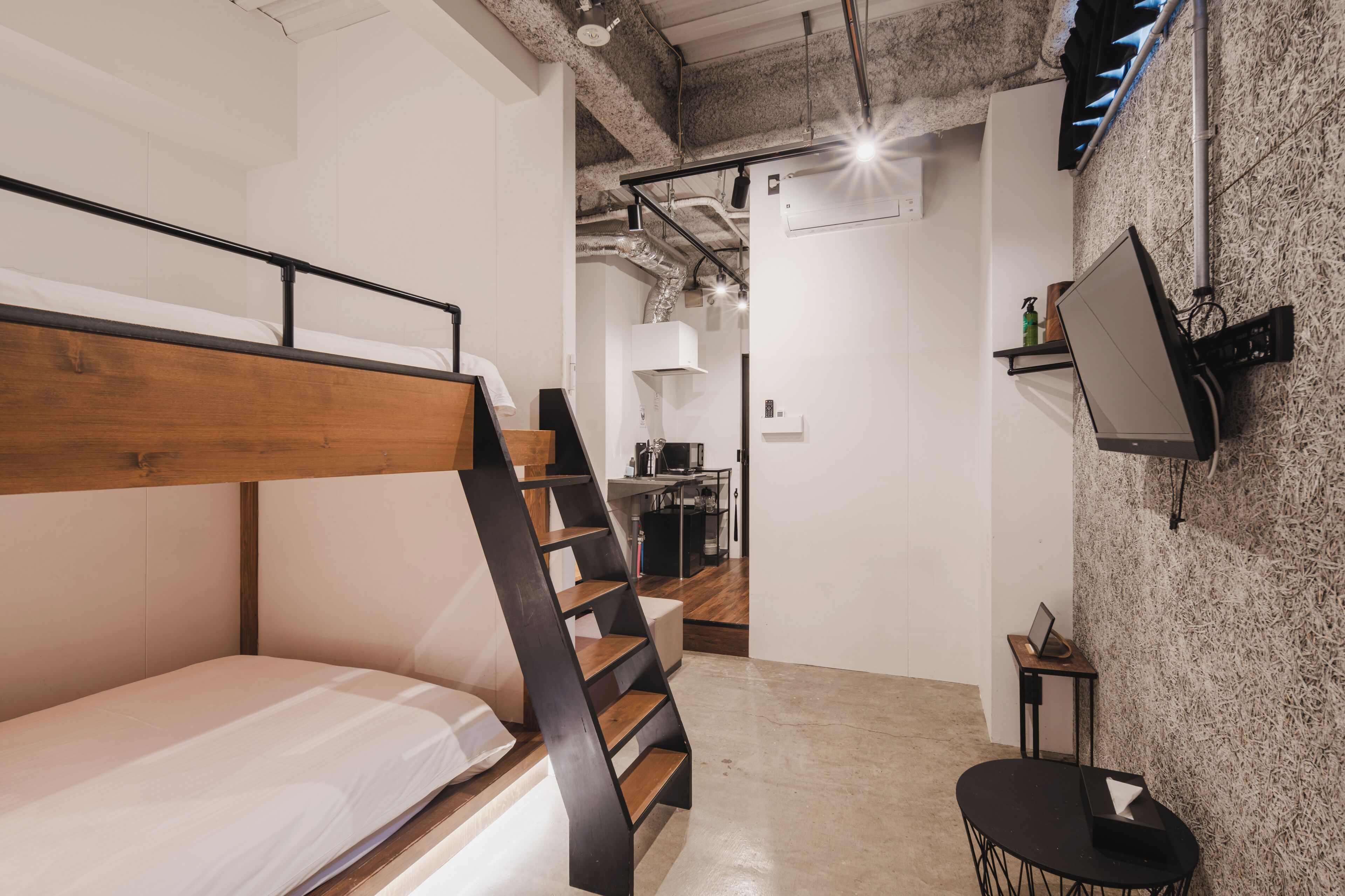 Estudi en suite Deluxe | Wifi gratuïta i roba de llit 
