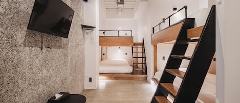 Deluxe Studio Suite