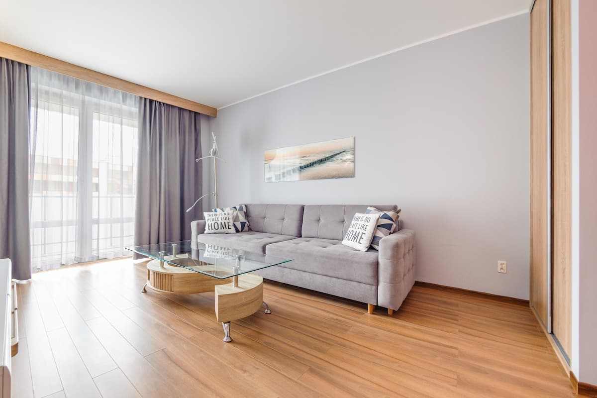 Apartment (81) | Living area | Flat-screen TV, DVD player