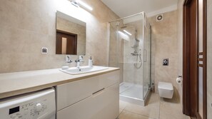 Apartment (81) | Bathroom