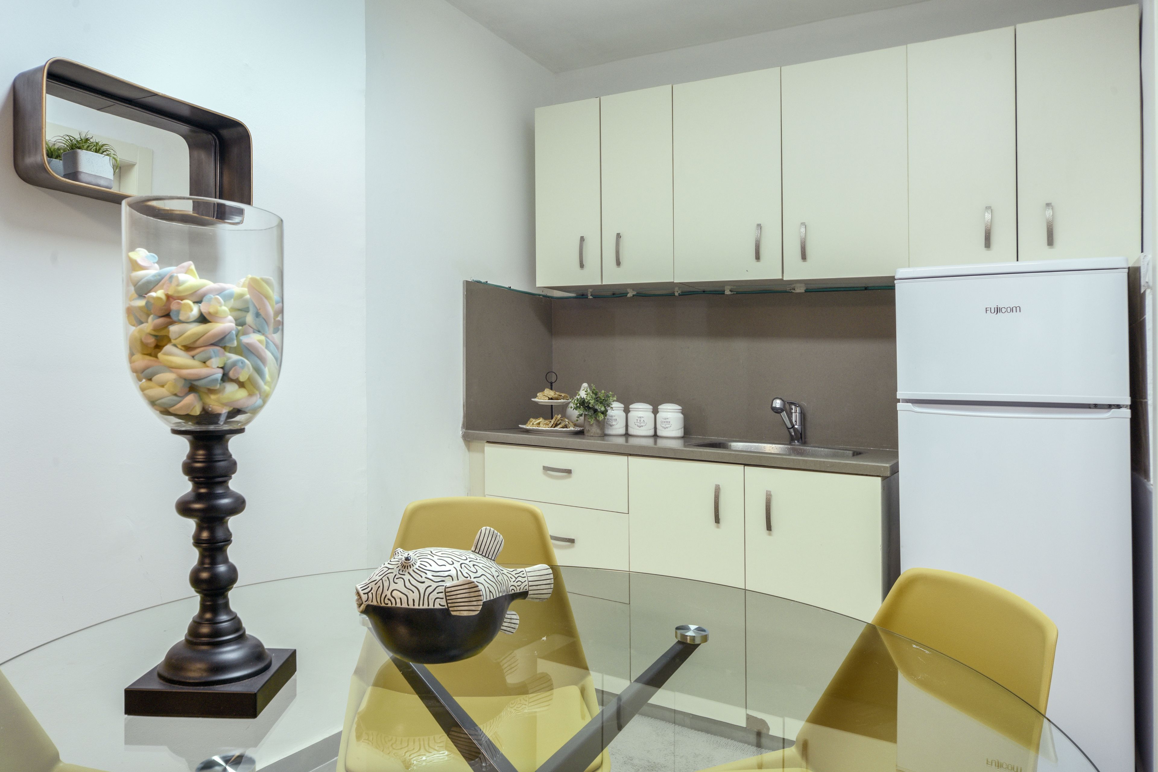 Private kitchenette