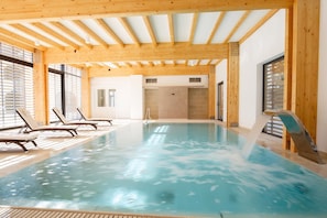 Indoor pool - Hotel Château Gbelany (Gbelany)