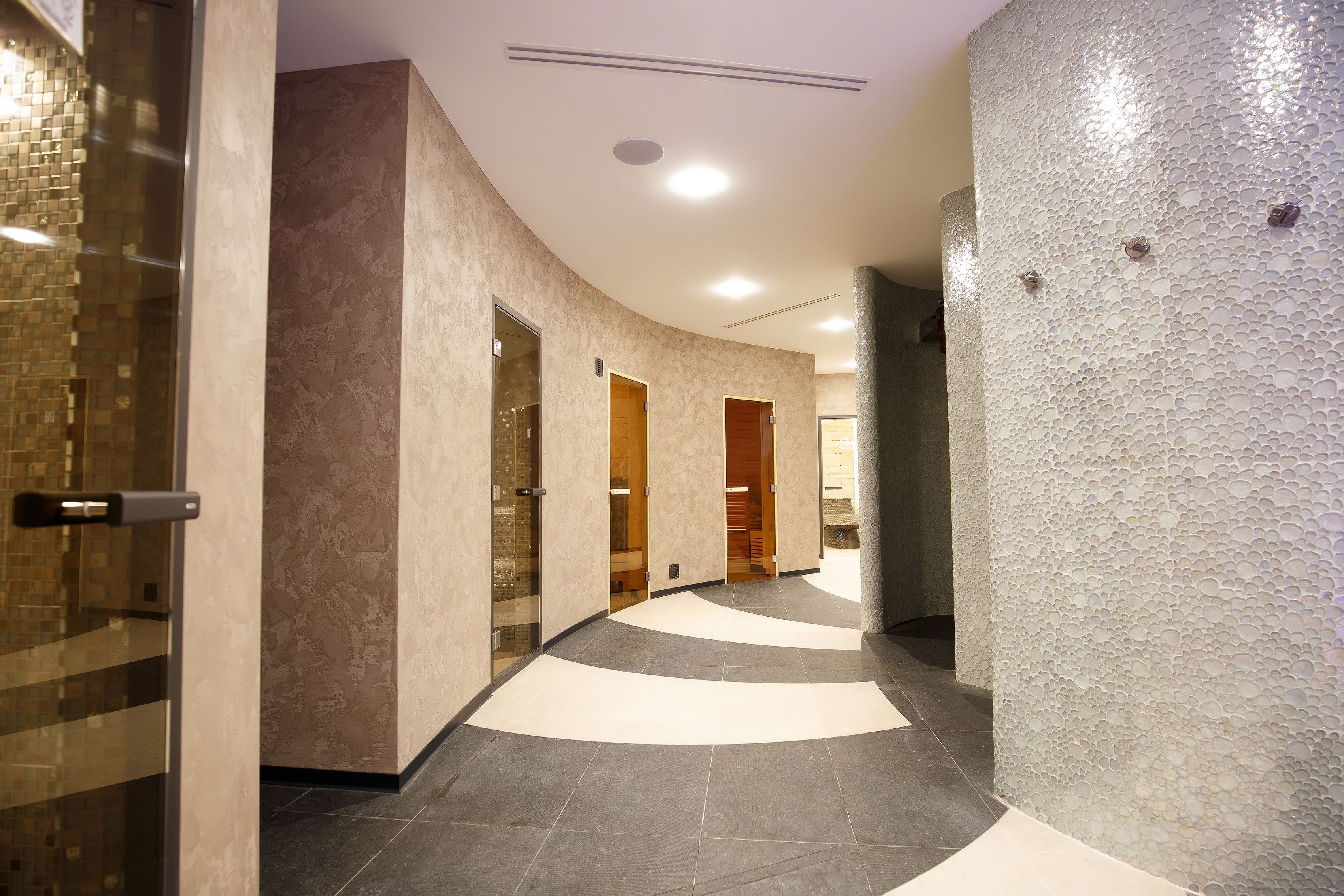 couples treatment room(s), hot tub, steam room, body treatments, facials