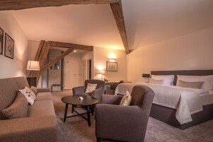 Superior Room | Minibar, in-room safe, individually decorated, desk